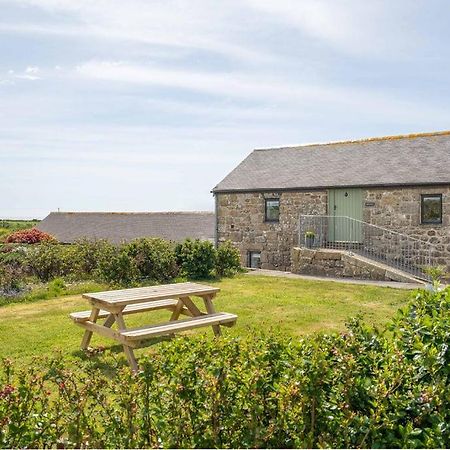 Porthcurno Barns, The Cart Lodge - Cosy Cottage, Walk To Porthcurno Beach, Pedn Vouder & Minack Theatre 펜젠스 외부 사진